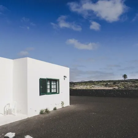 Casa Timanfaya Апартаменты *